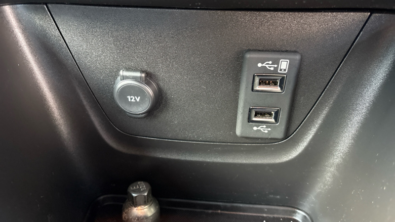 Vauxhall Crossland X 1.2T ecoTec [110] SE Nav 5dr [Start Stop] Petrol Hatchback